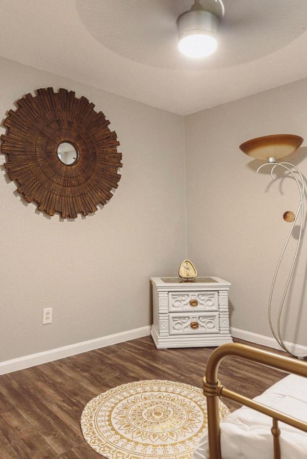 Premium Styled 2 Bedroom Apt In The Heart Of The Heights Houston Dış mekan fotoğraf