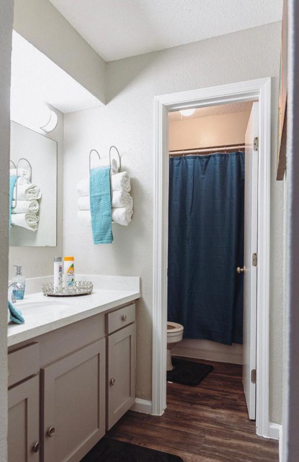 Premium Styled 2 Bedroom Apt In The Heart Of The Heights Houston Dış mekan fotoğraf